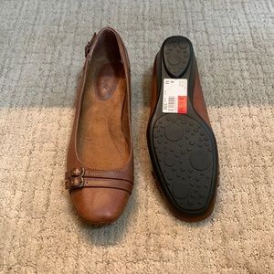 Brand new size 8 euro soft wedges and brown leather